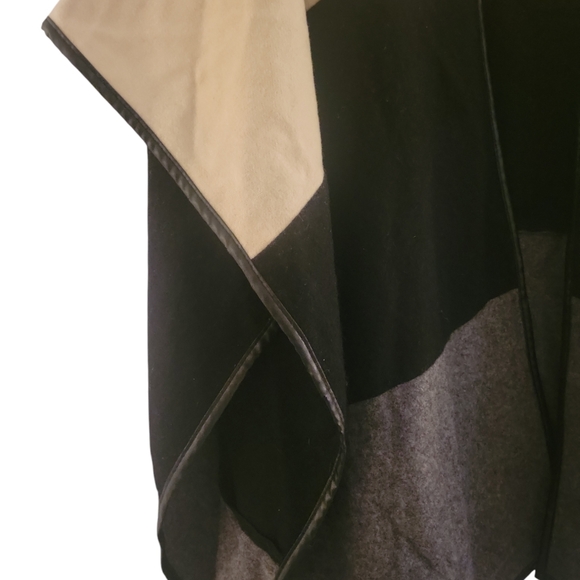 Ann Taylor Colorblock Poncho - Picture 3 of 6